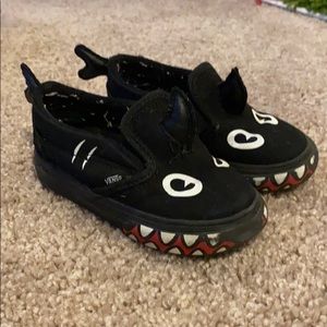 Shark week toddler 6 VANS
